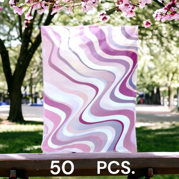 50 10X13 Poly Mailers Abstract Swirl PRICE IS FIRM - Picture 2 of 8